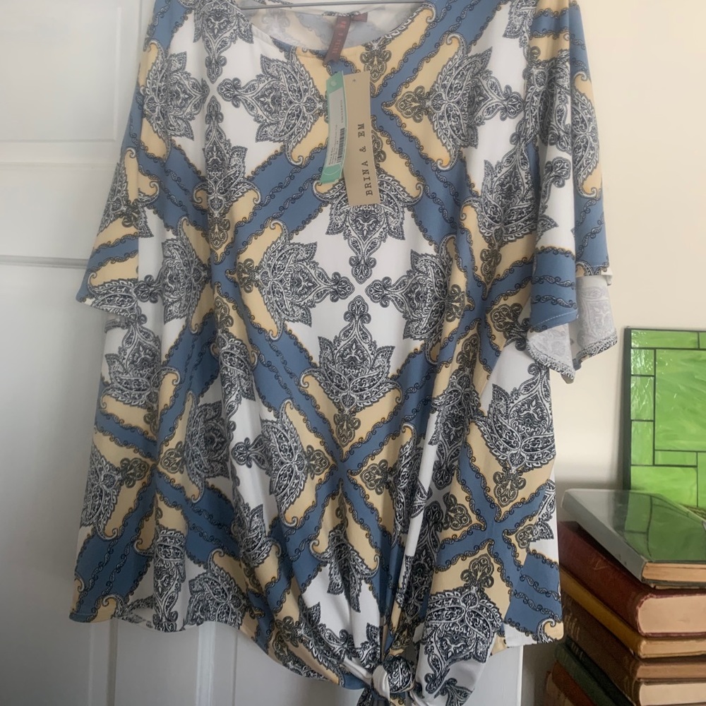Stitch Fix Brina & Em Arsenal Tie front blouse